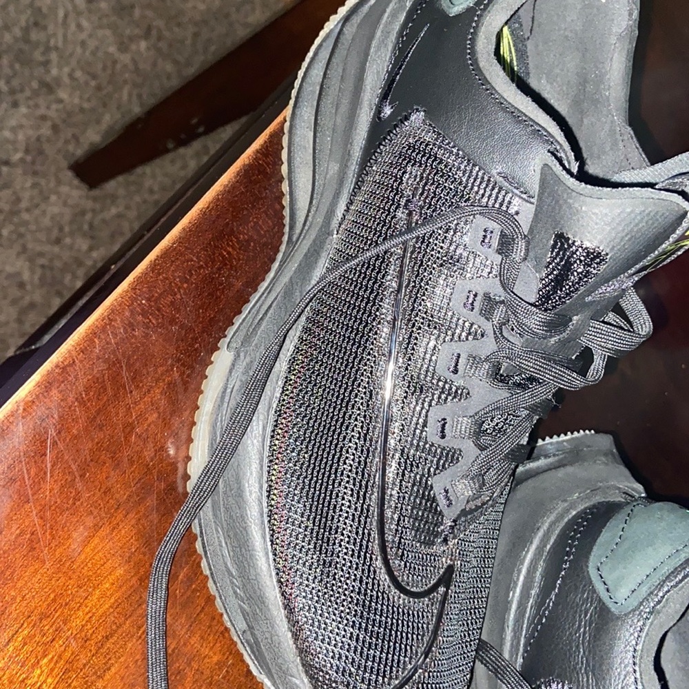 Slightly Used Womens Double-Stack Runners By Nike - image 6